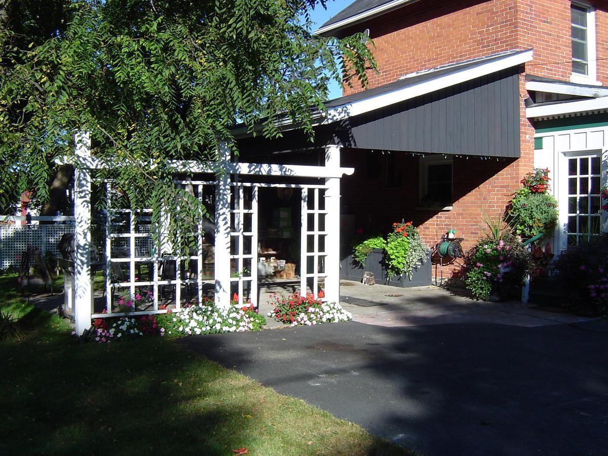 Clydesdale House Bed and Breakfast Barrie Buitenkant foto