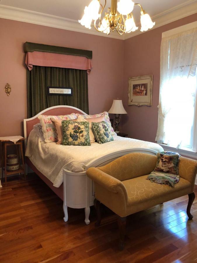 Clydesdale House Bed and Breakfast Barrie Buitenkant foto